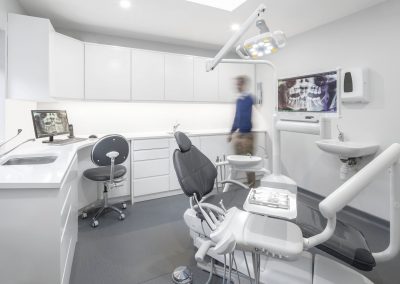 fully equipped clinic for all your dental implants treatments near me in Dublin